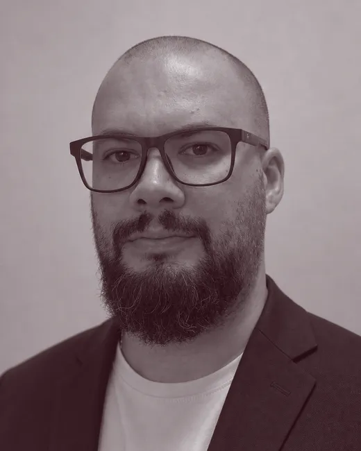 Portrait professionnel de Taner OKUR, fondateur d’OLHYN